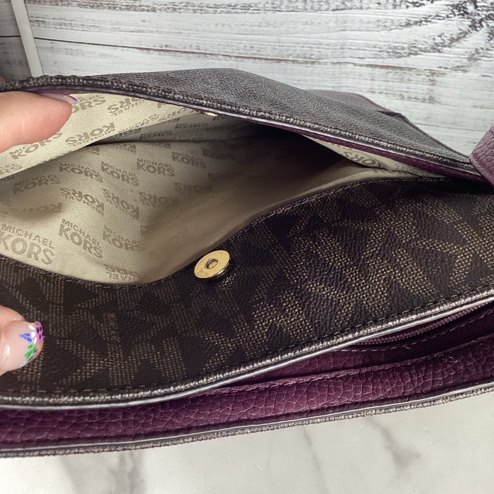 Michael Kors Bag Brown and Purple Women's Messenger Purse guc - Picture 9 of 10